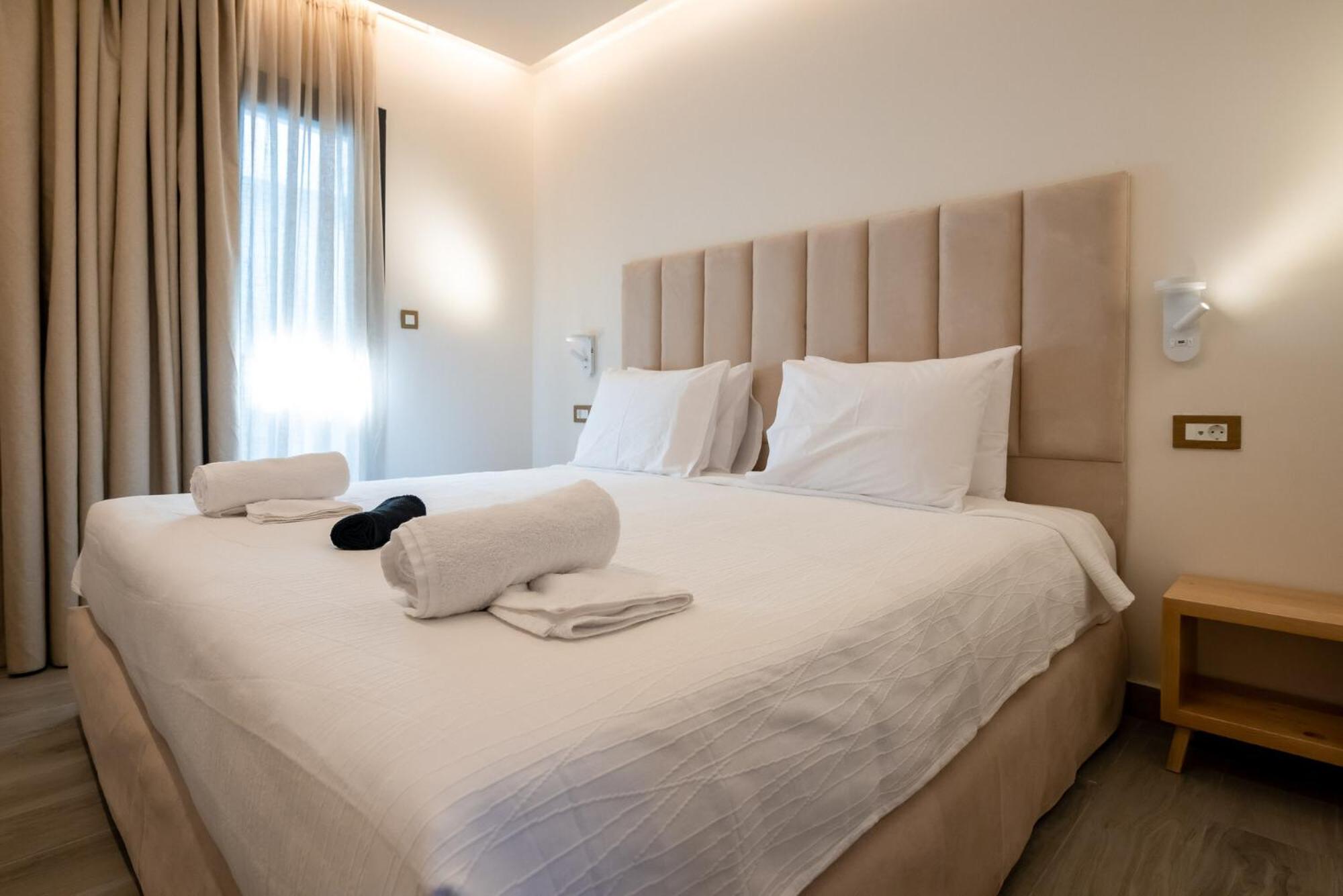 Ocean 11 Hotel Skiathos-stad Buitenkant foto
